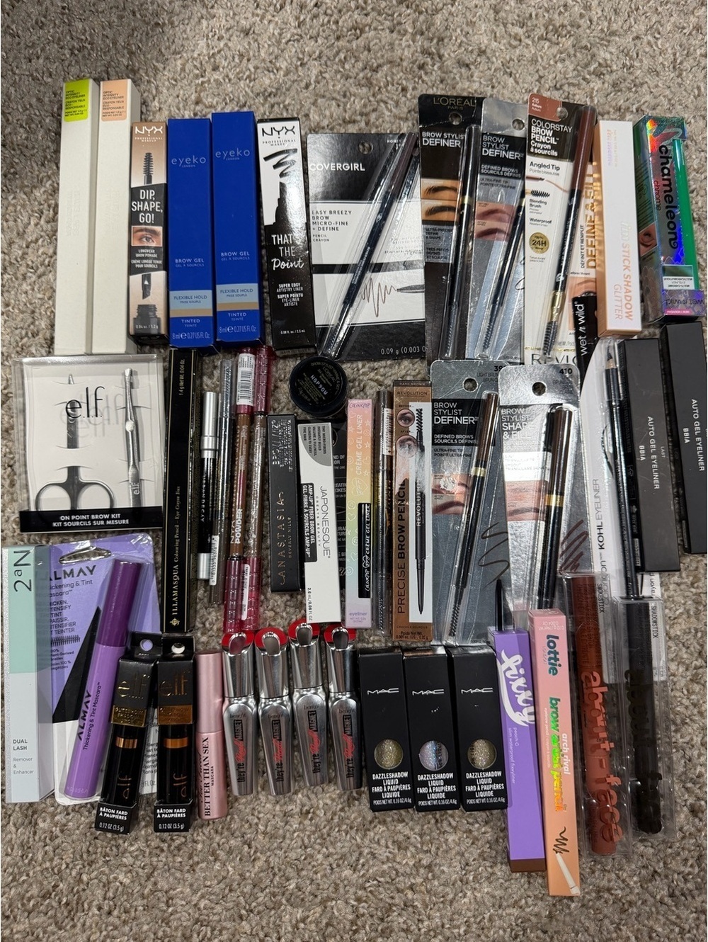 45-PIECE EYE MAKE UP BUNDLE BULK RESELLER BUNDLE LOT NEW